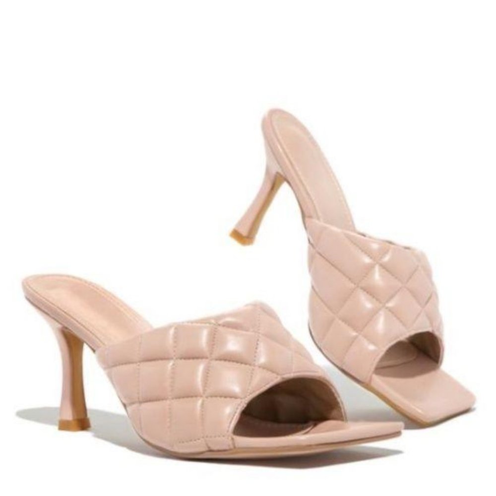 !! NEW !! SQUARE TOE Quilted Mules in Nude - Picture 6 of 9